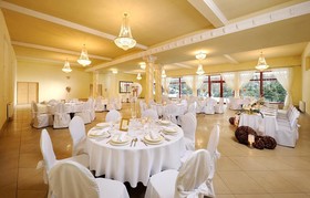 Garden Park Hotel
