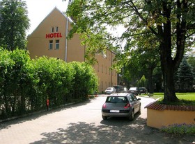 Ami Hotel Bed and Breakfast