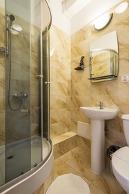 Galeria Italiana Apartments