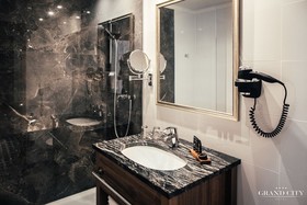 Hotel Grand City