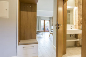 Royal Hill Residence