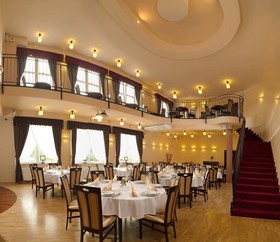 Aura Hotel