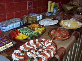 D. W. Bakster