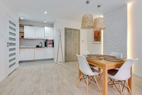 Aura by Downtown Apartments