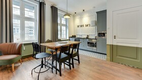 Dom & House - Apartments Old Town Ogarna