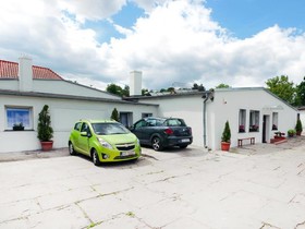 Hostel Kartuska