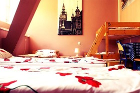 Hostel Universus