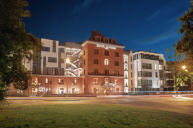 Hotel Almond Business & SPA