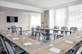 Hotel Almond Business & SPA
