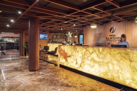 Hotel Almond Business & SPA
