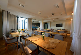 Hotel Faros