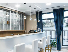 Hotel Urbi