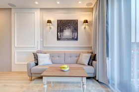 Live & Travel Apartments