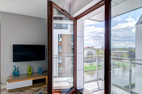 Live & Travel Apartments