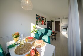 Maya's Apartments