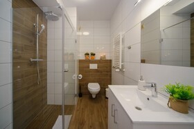 Maya's Apartments