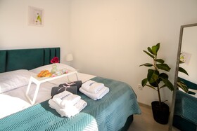 Maya's Apartments