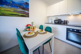 Maya's Apartments