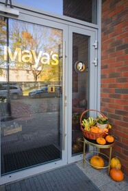 Maya's Apartments