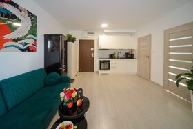 Maya's Apartments