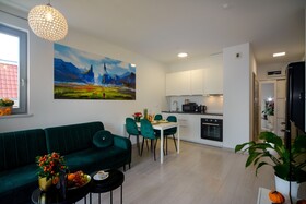 Maya's Apartments