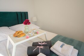 Maya's Apartments