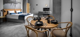 Montownia Lofts & Experience