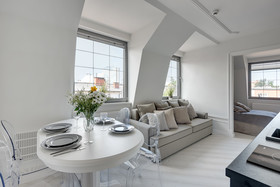 Welcome Apartment Old Town Smart City
