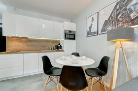 Welcome Apartment Old Town Smart City