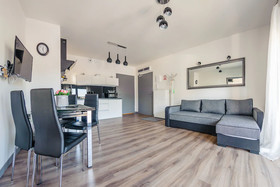 Piec Mórz by Sun & Snow