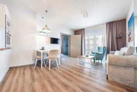 Piec Mórz by Sun & Snow