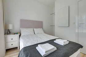 Flats For Rent-Verano Residence