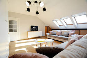 Golden Sun Apartments-Port