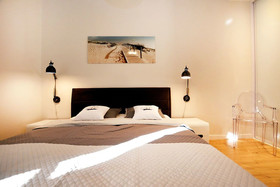 Golden Sun Apartments-Port