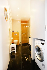 Golden Sun Apartments-Port