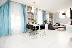 Golden Sun Apartments-Port