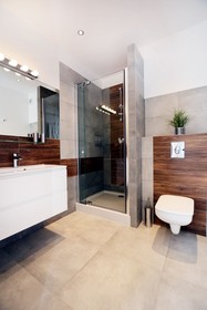 Golden Sun Apartments-Port