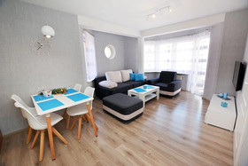 Golden Sun Apartments-Port