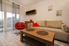 Golden Sun Apartments-Port