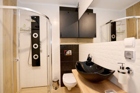 Golden Sun Apartments-Port