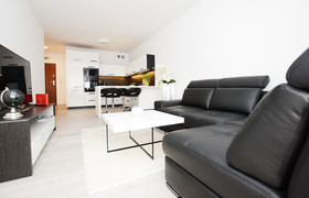 Golden Sun Apartments-Solny