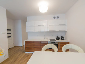 Golden Sun Apartments-Solny
