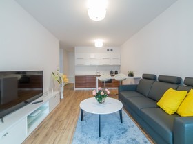 Golden Sun Apartments-Solny