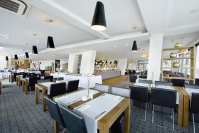 Marine Hotel