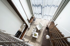Marine Hotel
