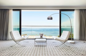 Marine Hotel