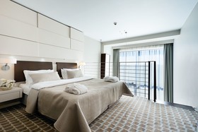 Marine Hotel