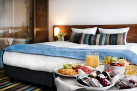 Bayjonn Hotel & Restaurant