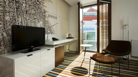 Bayjonn Hotel & Restaurant