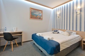 Molo B & B